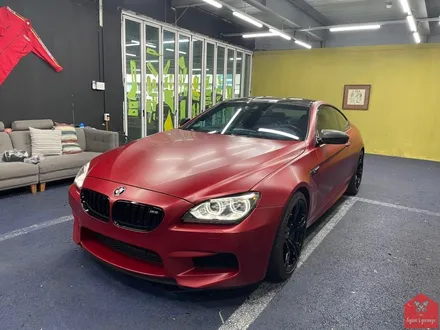 강렬한 컬러로 변신! 부산랩핑 전문점 현스게러지 BMW M6 사틴 뱀파이어 레드 전체랩핑 시공 소개 / 부산 강서구 명지동