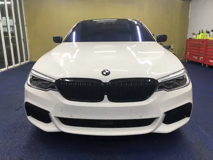 <부산랩핑,부산ppf,부산자동차랩핑>BMW g30 5시리즈 ppf 프론트패키지, 크롬죽이기 그릴,몰딩 부분랩핑, 실내랩핑 / 부산 강서구 명지동