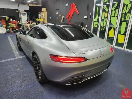 AMG의 화려한 변신! 부산자동차랩핑 전문점 현스게러지 벤츠 AMG GT 사틴 메탈릭 라이트 그레이 전체랩핑 시공 소개 / 부산 강서구 명지동