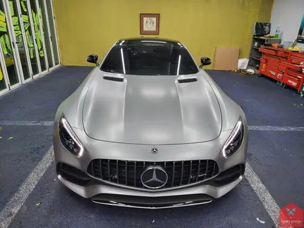 AMG의 화려한 변신! 부산자동차랩핑 전문점 현스게러지 벤츠 AMG GT 사틴 메탈릭 라이트 그레이 전체랩핑 시공 소개 / 부산 강서구 명지동