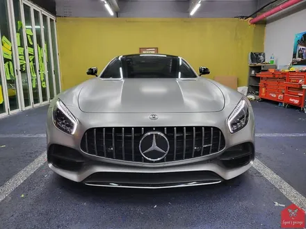 AMG의 화려한 변신! 부산자동차랩핑 전문점 현스게러지 벤츠 AMG GT 사틴 메탈릭 라이트 그레이 전체랩핑 시공 소개 / 부산 강서구 명지동