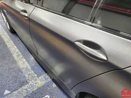 부산랩핑 전문점 현스게러지 BMW F10 5시리즈 사틴 다크 그레이 전체랩핑 시공 소개 / 부산 강서구 명지동