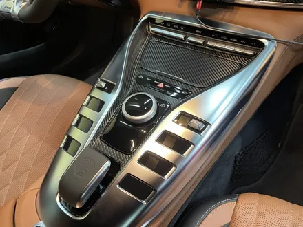 <부산랩핑,부산ppf,부산자동차랩핑>벤츠 AMG GT 사틴골드더스트블랙 전체랩핑 및 실내랩핑, 크롬죽이기, 라이트 필름 / 부산 강서구 명지동