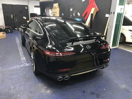 <부산랩핑,부산ppf,부산자동차랩핑>벤츠 AMG GT 사틴골드더스트블랙 전체랩핑 및 실내랩핑, 크롬죽이기, 라이트 필름 / 부산 강서구 명지동
