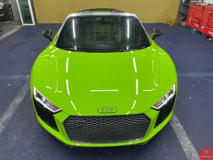 부산랩핑 전문점 현스게러지 아우디 R8 V10 스파이더 글로스 라이트 그린 전체랩핑 시공 소개 / 부산 강서구 명지동