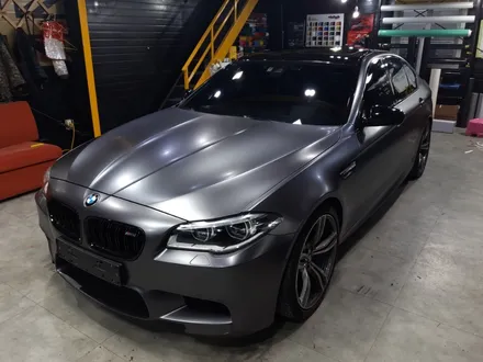 <부산랩핑,부산ppf>BMW M5 사틴다크그레이 전체랩핑 / 부산 강서구 명지동