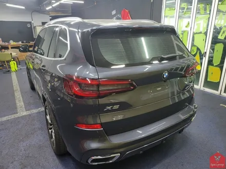 깨끗하게 맑게 자신 있게! 부산랩핑 전문샵 현스게러지 BMW X5 화이트펄 전체랩핑 시공 소개 / 부산 강서구 명지동