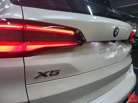 깨끗하게 맑게 자신 있게! 부산랩핑 전문샵 현스게러지 BMW X5 화이트펄 전체랩핑 시공 소개 / 부산 강서구 명지동