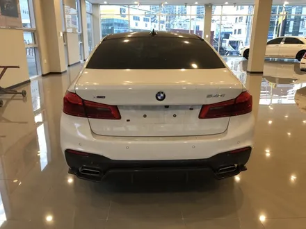 <부산랩핑,부산ppf>BMW 5시리즈 g30 사틴블랙 전체랩핑 및 라이트필름, 엠블럼랩핑 / 부산 강서구 명지동