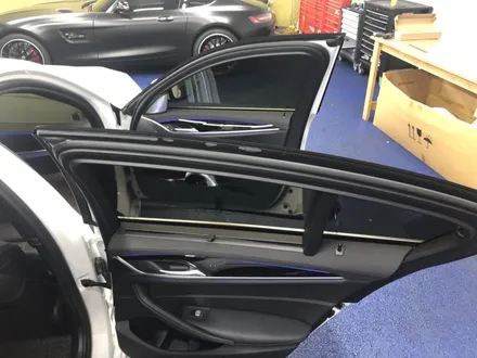 <부산랩핑,부산ppf,부산자동차랩핑>BMW g30 5시리즈 ppf 프론트패키지, 크롬죽이기 그릴,몰딩 부분랩핑, 실내랩핑 / 부산 강서구 명지동