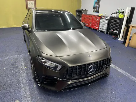 <부산랩핑,부산ppf,부산자동차랩핑>벤츠 A45 AMG 사틴 골드더스트블랙 전체랩핑 3m 2080 / 부산 강서구 명지동