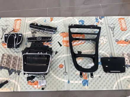 <부산랩핑,부산ppf,부산자동차랩핑>벤츠 e클래스 센터페시아 실내랩핑 / 부산 강서구 명지동