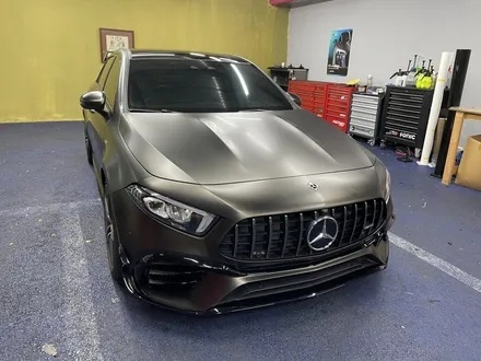 <부산랩핑,부산ppf,부산자동차랩핑>벤츠 A45 AMG 사틴 골드더스트블랙 전체랩핑 3m 2080 / 부산 강서구 명지동