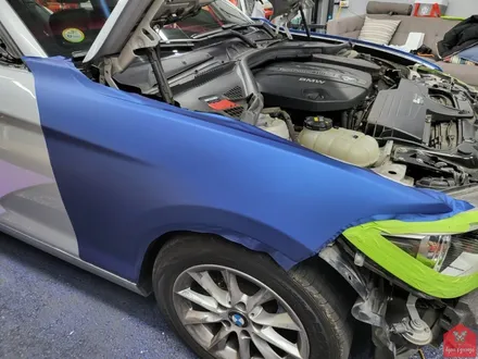무광의 매력에 빠져보자! 부산 자동차랩핑 전문점 현스게러지 BMW 1시리즈 매트 메탈릭 블루 전체랩핑 시공 소개 / 부산 강서구 명지동