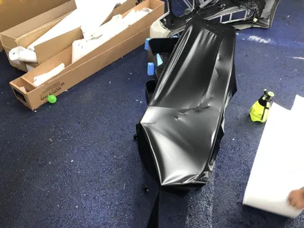<부산랩핑,부산ppf,부산자동차랩핑>bmw 7시리즈 전체랩핑 제거및 3m 2080 사틴 뱀파이어레드 전체랩핑 재작업 / 부산 강서구 명지동