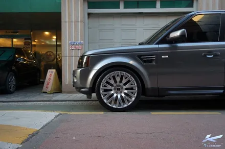 레인지로버 스포츠 칸 디자인 KAHN DESIGN  RS10 22인치 장착 / 경기 성남 분당