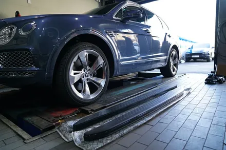 벤틀리 벤테이가 전동 사이드 스텝 (파워스텝) ASG Bentley Bentayga Deployable Side Step / 경기 성남 분당