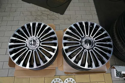 롤스로이스 고스트 만소리 멀티 스포크 22인치 장착 Mansory / 경기 성남 분당