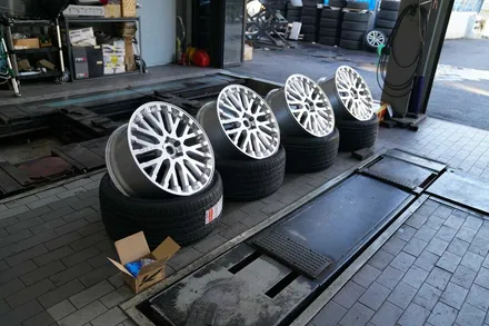 칸휠 랜드로버 디스커버리 4 칸 RSX1922 실버 컬러 22인치 장착 / 경기 성남 분당