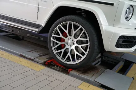 벤츠 지바겐 W463A G63AMG 브라부스 모노블록 Y 23인치 요코하마 타이어 장착 BRABUS / 경기 성남 분당
