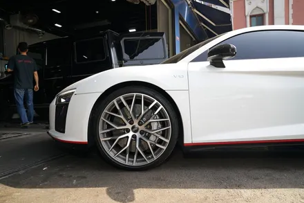 Audi R8 V10 레무스 가변 머플러 장착 REMUS / 경기 성남 분당