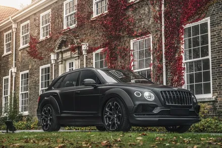 벤틀리 벤테이가 익스테리어 카본 보디 스타일링 패키지 영국 칸 디자인 Kahn design / 경기 성남 분당
