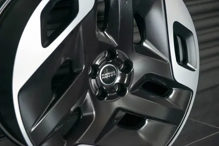 나만의 디펜더를 원한다면 영국 칸 디자인 디펜더 튜닝 프로그램 KAHN design / 경기 성남 분당