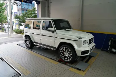 벤츠 지바겐 W463A G63AMG 브라부스 모노블록 Y 23인치 요코하마 타이어 장착 BRABUS / 경기 성남 분당