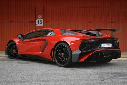람보르기니 아벤타도르 슈퍼벨로체 드라이 카본 보디키트 LAMBORGHINI AVENTADOR LP750-4 SV / 경기 성남 분당