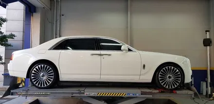 롤스로이스 고스트 만소리 멀티 스포크 22인치 장착 Mansory / 경기 성남 분당
