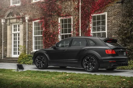 벤틀리 벤테이가 익스테리어 카본 보디 스타일링 패키지 영국 칸 디자인 Kahn design / 경기 성남 분당