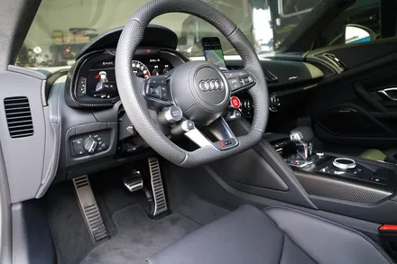 Audi R8 V10 레무스 가변 머플러 장착 REMUS / 경기 성남 분당