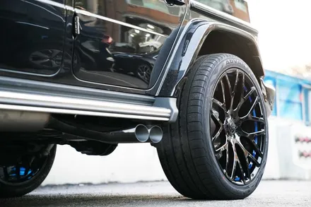 벤츠 지바겐 W463A G63AMG 브라부스 모노블럭 Y 23인치 커스텀 컬러 브라부스 블랙 티탄 가변 머플러 장착 BRABUS / 경기 성남 분당