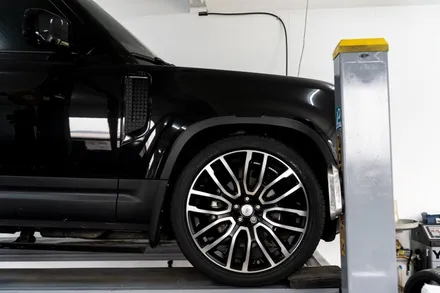디펜더 110 칸휠 PACE CAR WHEEL 23인치 장착 KAHNDESIGN 실버페이스 / 경기 성남 분당