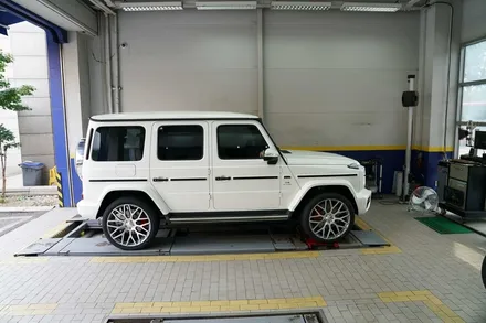 벤츠 지바겐 W463A G63AMG 브라부스 모노블록 Y 23인치 요코하마 타이어 장착 BRABUS / 경기 성남 분당