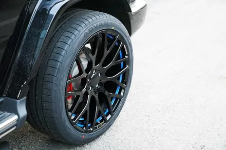 벤츠 지바겐 W463A G63AMG 브라부스 모노블럭 Y 23인치 커스텀 컬러 브라부스 블랙 티탄 가변 머플러 장착 BRABUS / 경기 성남 분당