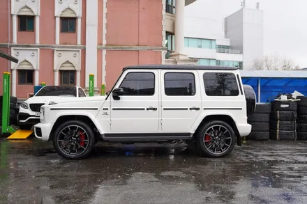 벤츠 지바겐 G63AMG 브라부스 모노블록 Z 22인치 + 브라부스 정품 펜더 스티커 + AMG 정품 미러 레드 라인 스티커 장착 BRABUS ,AMG / 경기 성남 분당