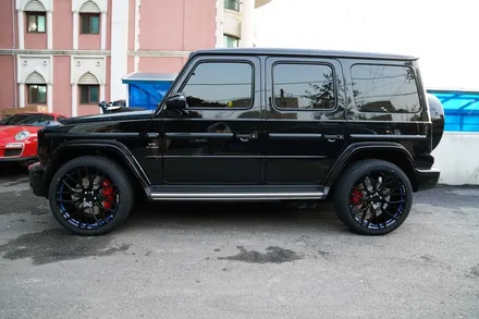 벤츠 지바겐 W463A G63AMG 브라부스 모노블럭 Y 23인치 커스텀 컬러 브라부스 블랙 티탄 가변 머플러 장착 BRABUS / 경기 성남 분당