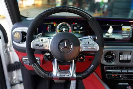 지바겐 G63AMG 에디션1 알칸타라 카본 핸들 + AMG 퍼포먼스 드라이빙 유닛 장착 / 경기 성남 분당