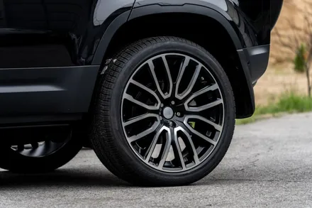 디펜더 110 칸휠 PACE CAR WHEEL 23인치 장착 KAHNDESIGN 실버페이스 / 경기 성남 분당