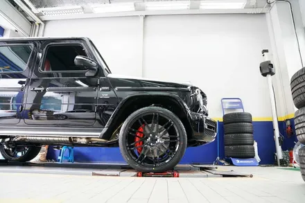 벤츠 지바겐 W463A G63AMG 브라부스 모노 블록 F 23인치 블랙 휠 장착 BRABUS / 경기 성남 분당
