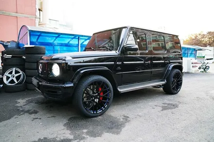 벤츠 지바겐 W463A G63AMG 브라부스 모노블럭 Y 23인치 커스텀 컬러 브라부스 블랙 티탄 가변 머플러 장착 BRABUS / 경기 성남 분당
