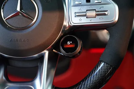 지바겐 G63AMG 에디션1 알칸타라 카본 핸들 + AMG 퍼포먼스 드라이빙 유닛 장착 / 경기 성남 분당