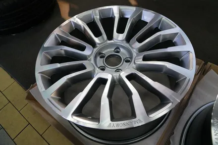 레인지로버 보그 2019년 만소리 M8 22인치 MANSORY / 경기 성남 분당