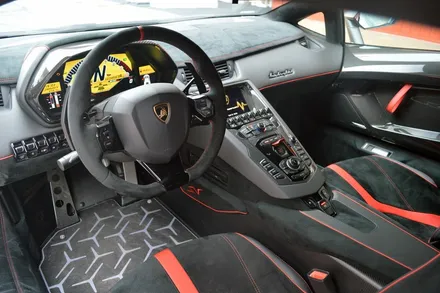 람보르기니 아벤타도르 슈퍼벨로체 드라이 카본 보디키트 LAMBORGHINI AVENTADOR LP750-4 SV / 경기 성남 분당