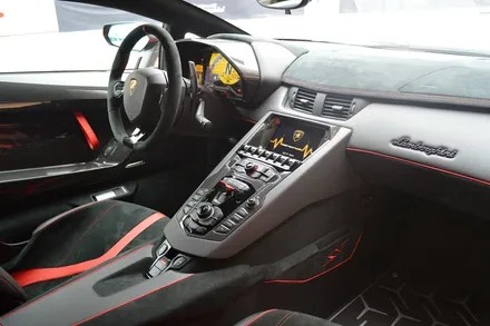 람보르기니 아벤타도르 슈퍼벨로체 드라이 카본 보디키트 LAMBORGHINI AVENTADOR LP750-4 SV / 경기 성남 분당