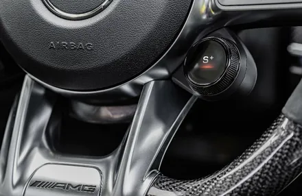 지바겐 G63AMG 에디션1 알칸타라 카본 핸들 + AMG 퍼포먼스 드라이빙 유닛 장착 / 경기 성남 분당
