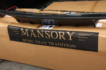 벤틀리 벤테이가 만소리 머플러 카본 디퓨져 카본 전동 사이드스텝 Mansory / 경기 성남 분당