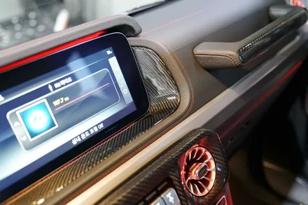 지바겐 G63AMG 신형 카본 알칸타라 퍼포먼스 핸들 터치패드 / 조그다이얼 버전 AMG 정품 지바겐카본인테리어,지바겐앰비언트 / 경기 성남 분당