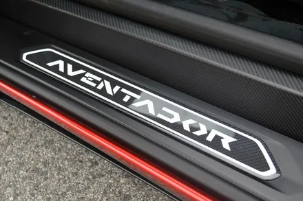 람보르기니 아벤타도르 슈퍼벨로체 드라이 카본 보디키트 LAMBORGHINI AVENTADOR LP750-4 SV / 경기 성남 분당